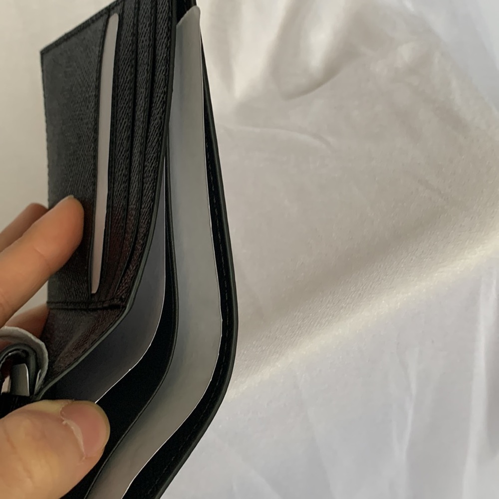 Brand New Coach Compact ID Wallet in Black Crossgrain Leather - Picture 6 of 7